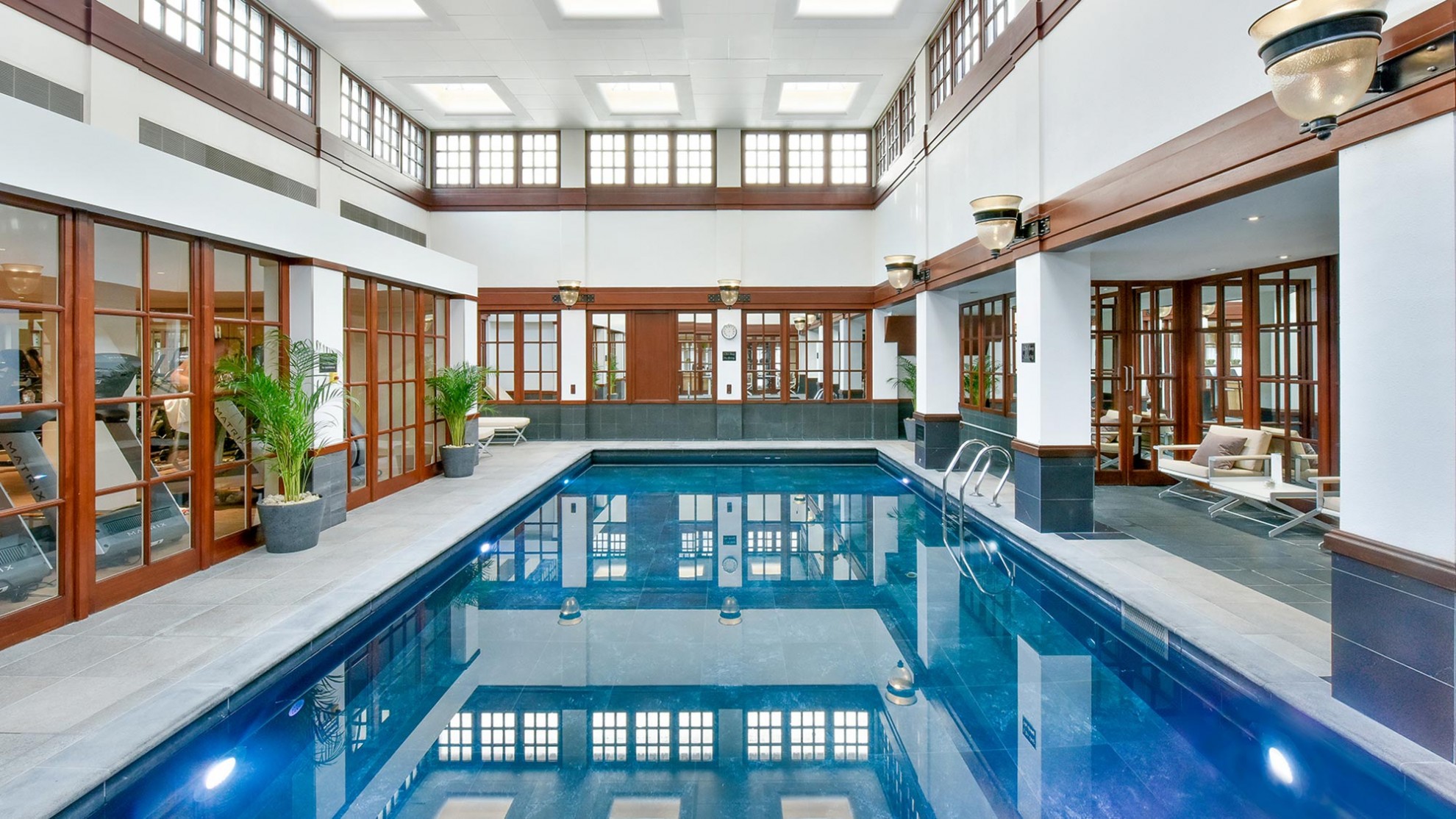beauty-fitness-pool